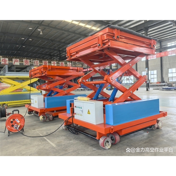 湖北钢厂用升降机