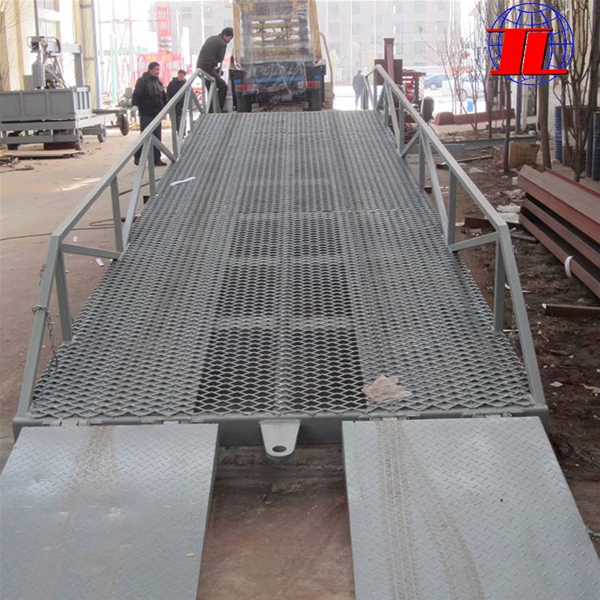 湖北移动式登车桥