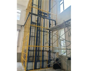 湖北导轨链条式升降货梯