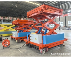 湖北钢厂用升降机